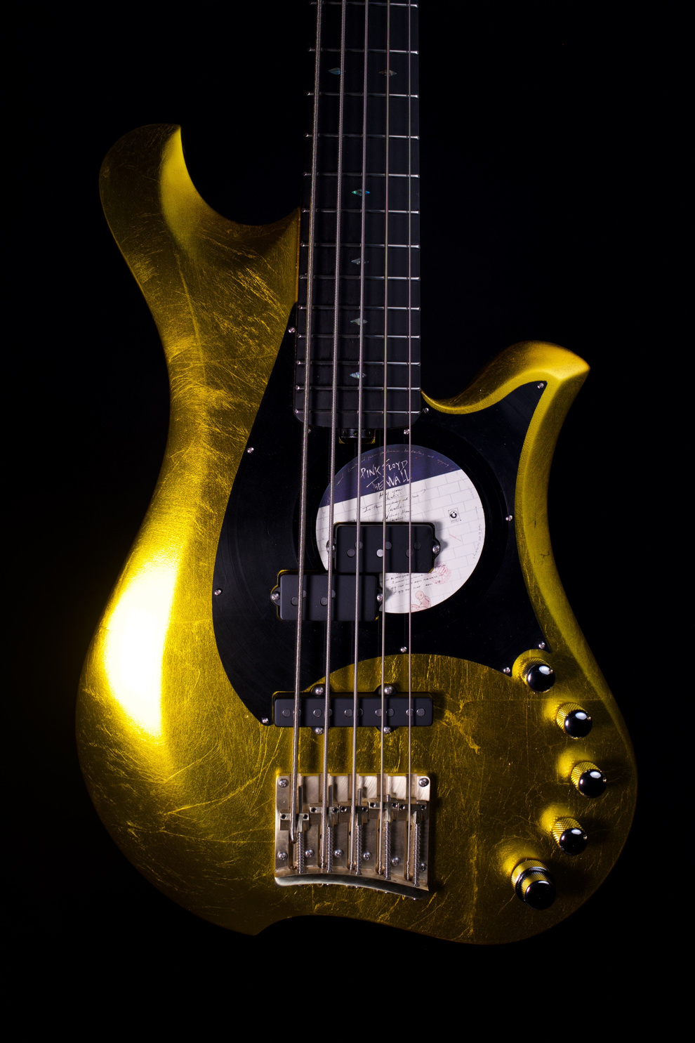 Marleo V strings Medici Gold bass, bridge detail
